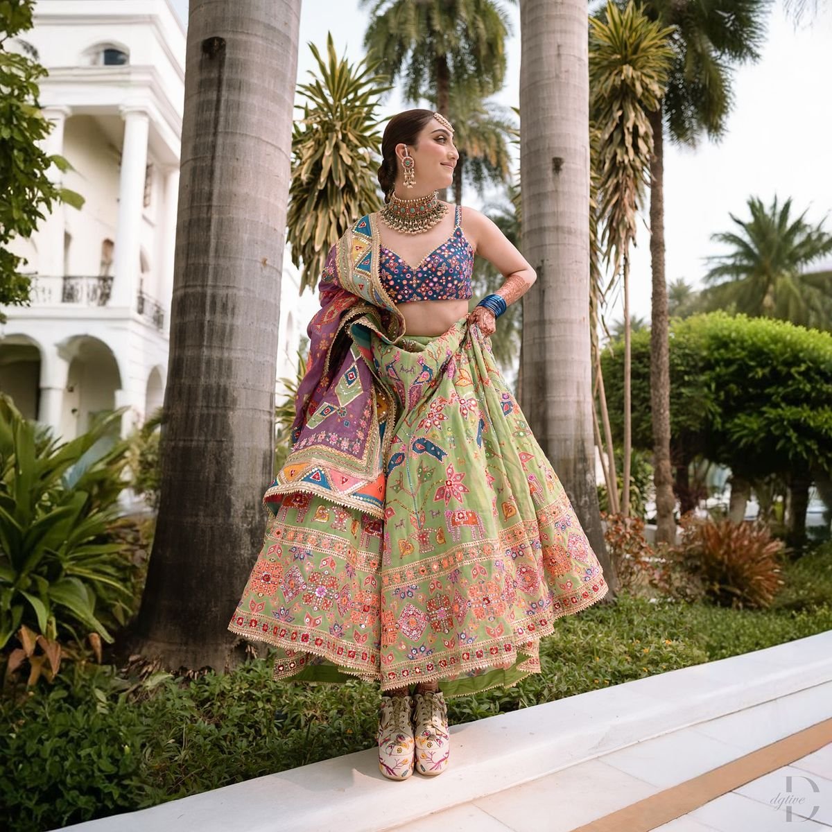 SNEAKER MEETS ETHNICS